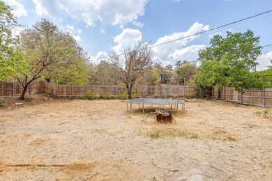 1421 Eastview Dr, Weatherford, TX 76086 - photo 2