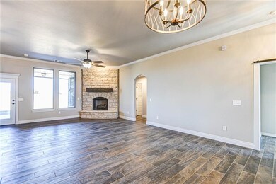 2601 NE 16th St, Moore, OK 73160 - photo 5