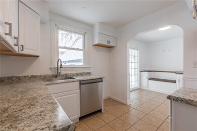 1769 Harding Dr, Wickliffe, OH 44092 - photo 2