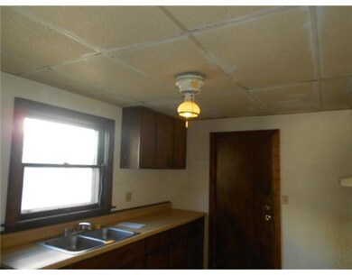 unlisted-address, Lansing, MI 48910 - photo 4