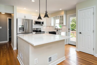 2080 Inchcliff Rd-22