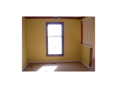 408 N Adams St, Raymore, MO 64083 - photo 5