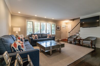 221 Nottingham Ave, Glenview, IL 60025 - photo 2