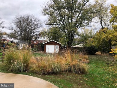 511 Arch St, Spring City, PA 19475 - photo 7