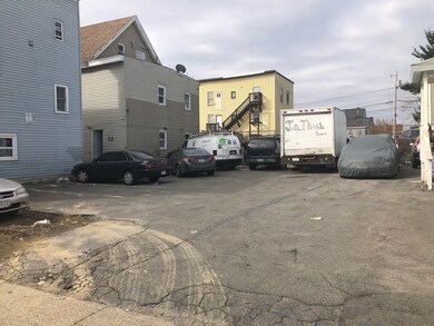 137 Myrtle St, Lawrence, MA 01841 - photo 3