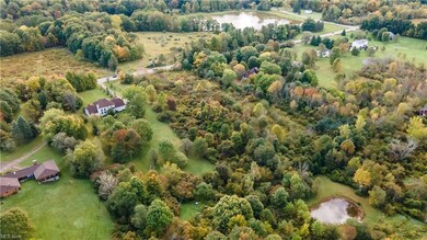 19070 Chillicothe Rd, Chagrin Falls, OH 44023 - photo 6