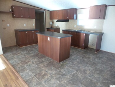 573 Davis Rd, Rutledge, TN 37861 - photo 7