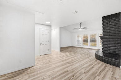 1190 Northridge Dr, Yuba City, CA 95991 - photo 2