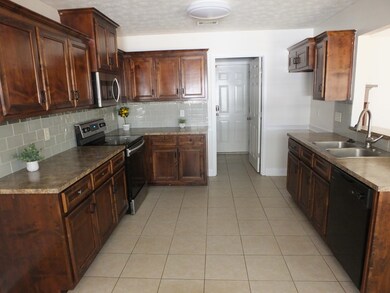 7781 Leaning Pine Ct, Midland, GA 31820 - photo 7