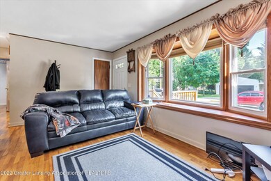 1301 Lenore Ave, Lansing, MI 48910 - photo 6