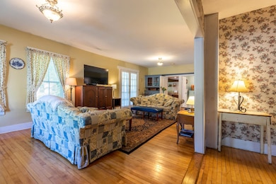 81 Main St, Chester, VT 05143 - photo 6