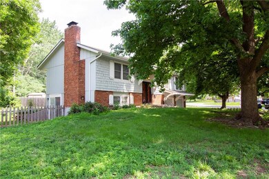 11806 W 71st Terrace, Shawnee, KS 66203 - photo 3