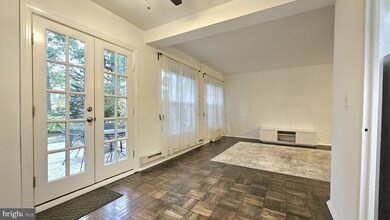 3231 Martha Custis Dr unit 849-3231, Alexandria, VA 22302 - photo 6