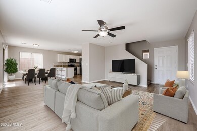 staged living/dining