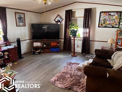 829 Quiet Harbor unit 11, Creston, IA 50801 - photo 6