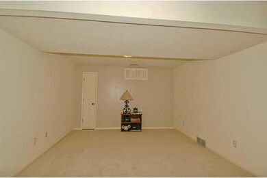 4907 Cedar Dr unit 53, West Des Moines, IA 50266 - photo 3