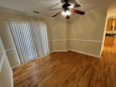 4606 N Monticello Ave unit 3S, Chicago, IL 60625 - photo 2