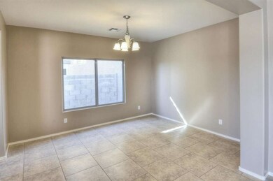 18067_w_post_drive_MLS_HID950530_ROOMfor