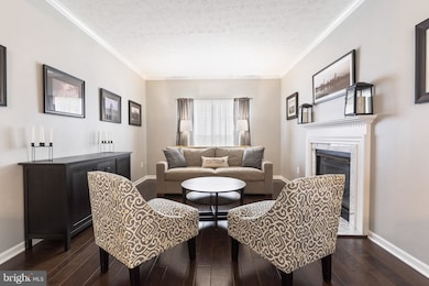 2422 Hightee Ct, Crofton, MD 21114 - photo 3