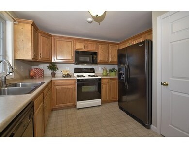 23 Meghan Ln unit 26, Dracut, MA 01826 - photo 7