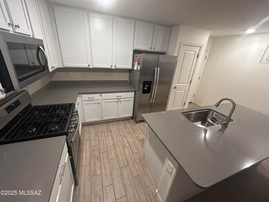 1126 E Descent St, Tucson, AZ 85719 - photo 6