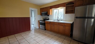 224 Pomfret St, Putnam, CT 06260 - photo 5