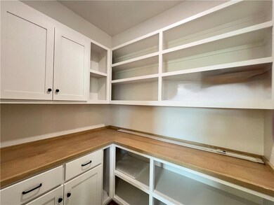 18867 W 169th St, Olathe, KS 66062 - photo 5