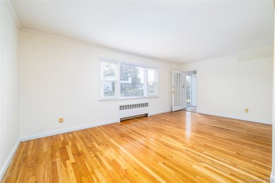 60 Chestnut St unit 1, Rockville Centre, NY 11570 - photo 7