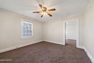 2546 Robinhood Rd-04735