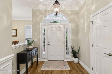 5-web-or-mls-Thornwood Ln-0406-005