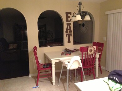 Eat-In Kitchen Area