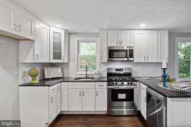 68 Walnut Ln, Pine Hill, NJ 08021 - photo 7