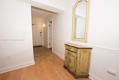 201 178th Dr unit 323, Sunny Isles Beach, FL 33160 - photo 3