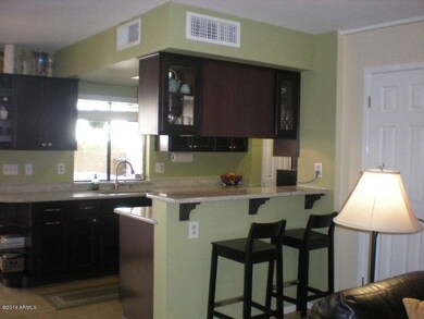8837 S 48TH 024