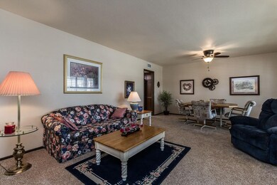 9733 W Desert Hills Dr Sun-large-005-167