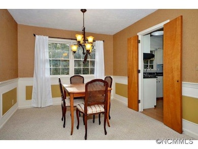 Formal Dining
