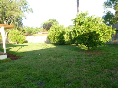 4354 Charleston Ln, Jacksonville, FL 32210 - photo 3