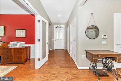 832 Butterfly Weed Dr, Germantown, MD 20876 - photo 4