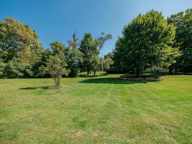 55622 Red Arrow Hwy-151