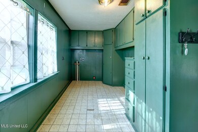 721 Stovall Ave, Picayune, MS 39466 - photo 6