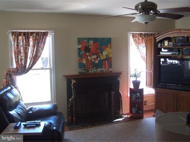 137 Abbey Dr, Royersford, PA 19468 - photo 7