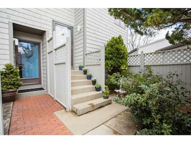 58 Seabreeze Ln, Bristol, RI 02809 - photo 2