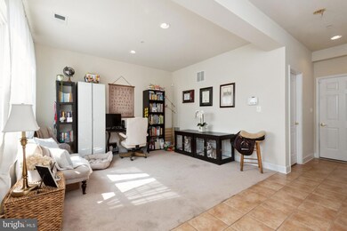 521 Touchdown Dr, Hyattsville, MD 20785 - photo 2