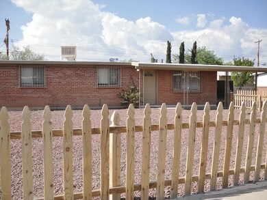 27th Street Picket Fence