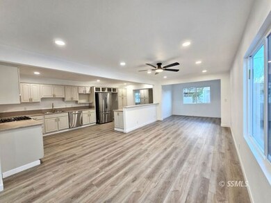 121 S Sunland St, Ridgecrest, CA 93555 - photo 2