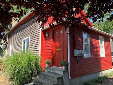 5 Bowser Ct, Newport, RI 02840 - photo 2