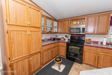 115 N Queens St-32