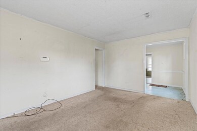 06-Living Room