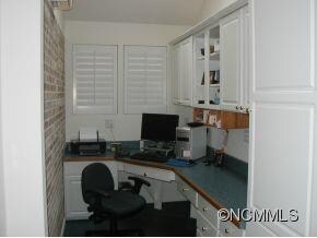 107 Thistle Knoll Ct, Asheville, NC 28803 - photo 7