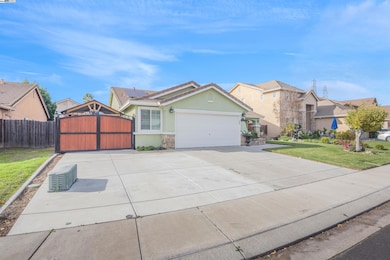 715 Bobcat Ln, Manteca, CA 95336 - photo 2